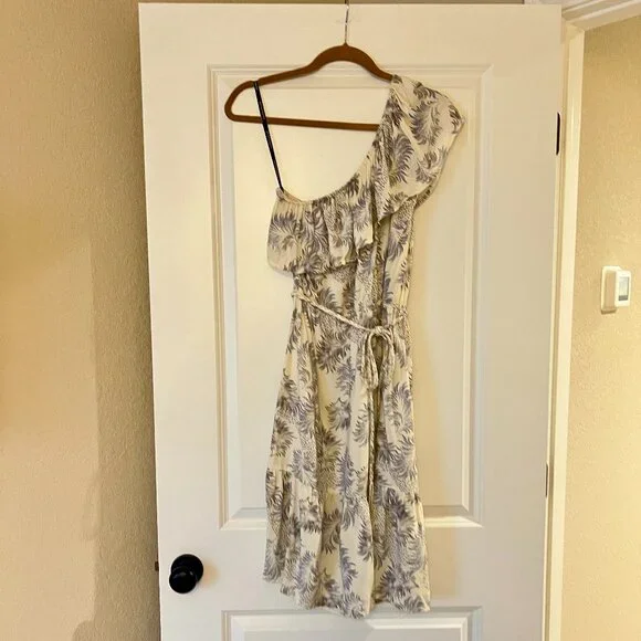 Warehouse Palm Leaf White Purple One Shoulder Tropical Dress ASO Kate Middleton - Picture 3 of 7